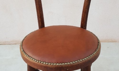 Réfection chaise à Sète par L'atelier Artisanal